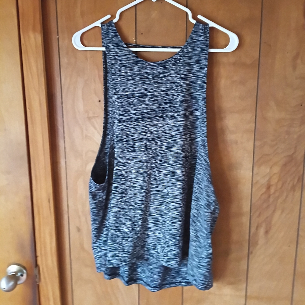 Inspired Hearts Open Back Tank Top Women’s XL Gray Black Athleisure Workout